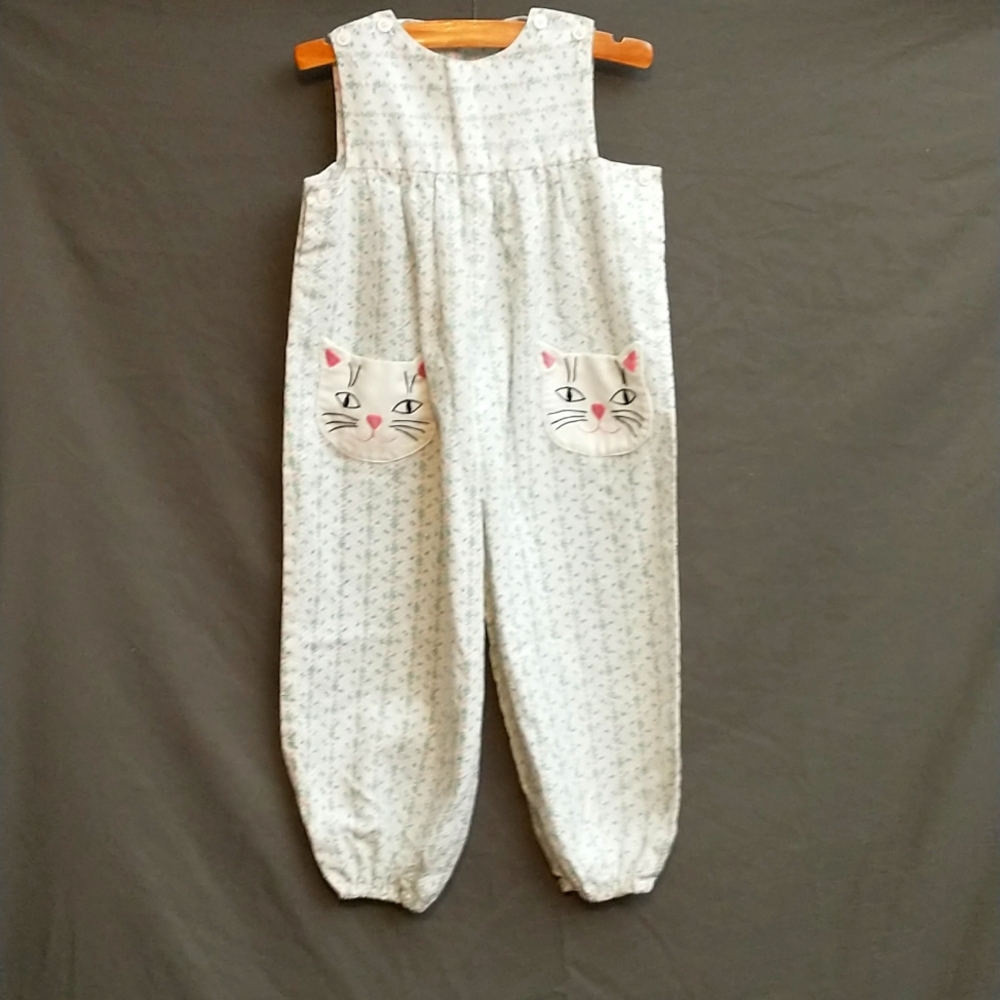 Vintage Handmade floral kitty cat romper hand stitched cat size 6-7